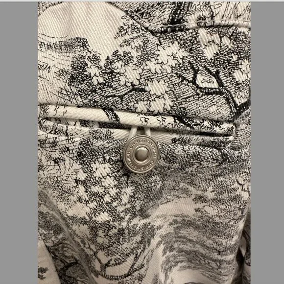 Dior Toile De Jouy Button Front Long Sleeve Shirt In White And Black Cotton - Picture 8 of 12